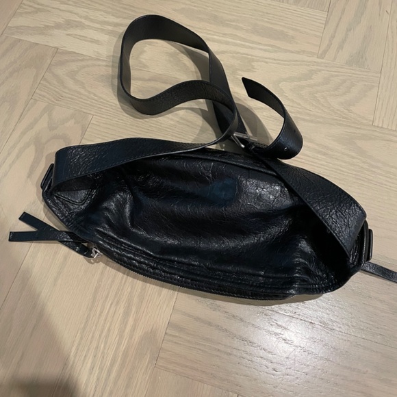 Balenciaga leather pouch - Picture 5 of 5